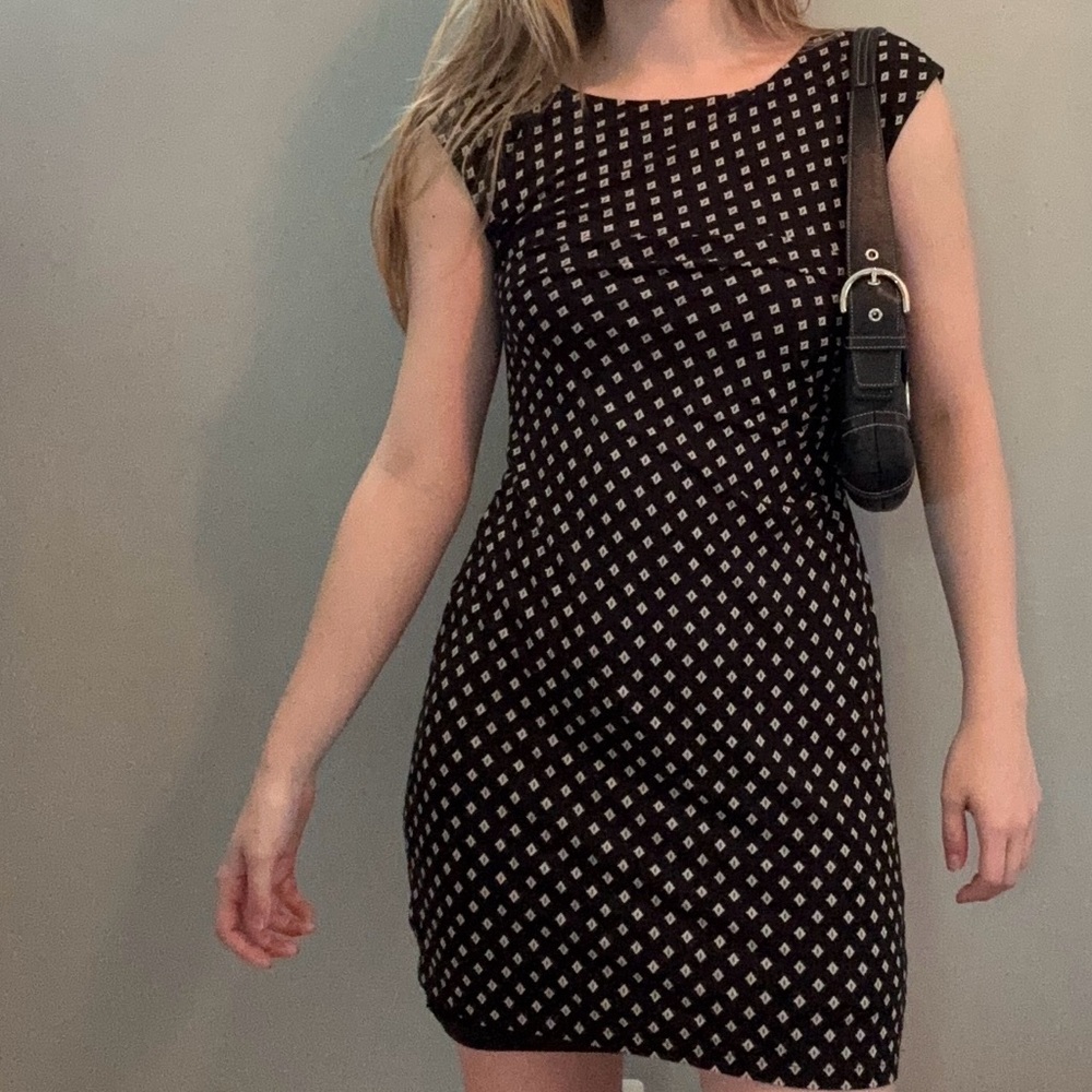 LOFT Black & White Diamond Pattern Mini Dress Sheath Style